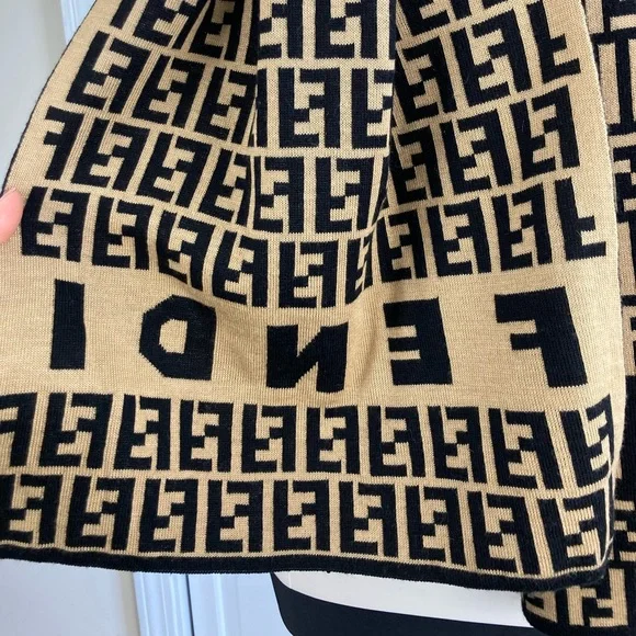 🚫SOLD🚫 Fendi Monogram Logo Unisex Scarf Brown Black Made In Italy Luxury Brand - Picture 6 of 8